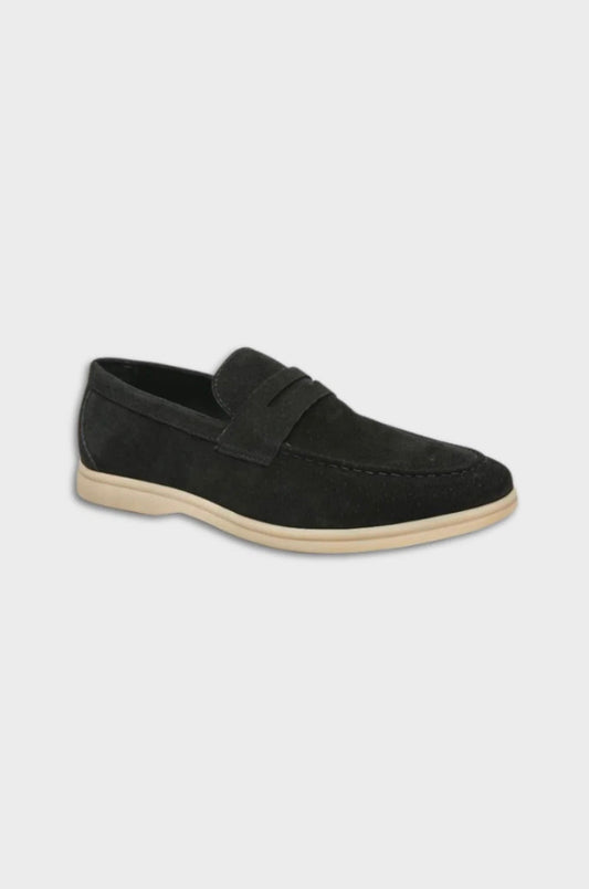 Minimal Slip-On Loafers