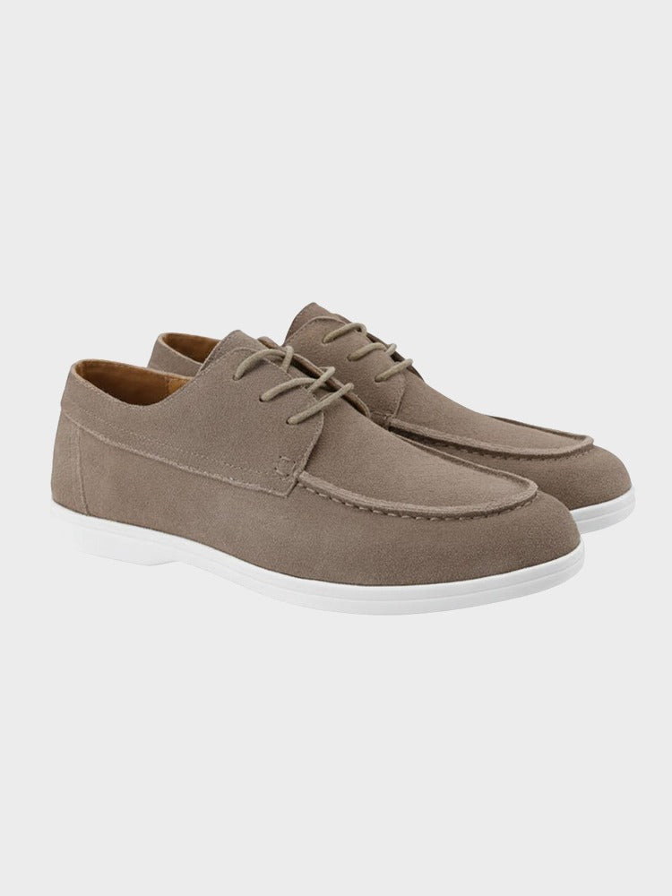 Low-Profile Lace-Up Shoes